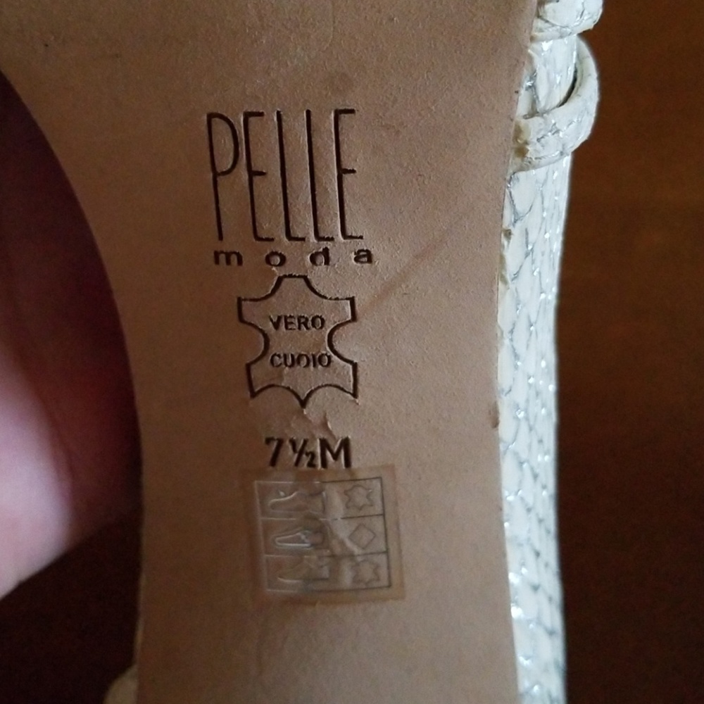 Pella Moda - Picture 5 of 5